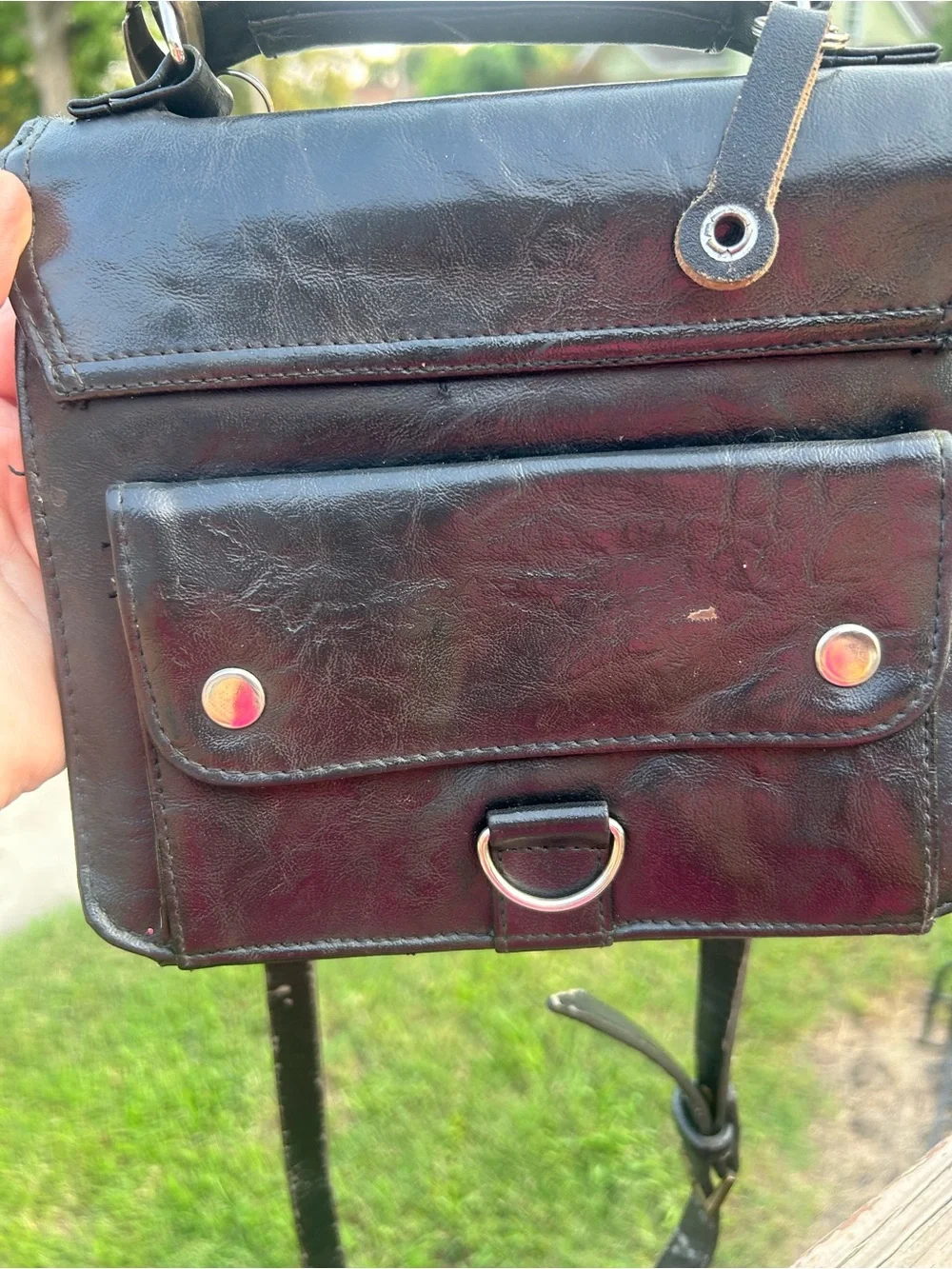 Source Unknown Woodridge Black Leather Briefcase with Silver Hardware